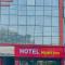 hotel hyatt inn - Bhiwāni
