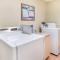 La Quinta by Wyndham Chicago Gurnee