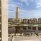 Luxe 1-Bedroom Elegance in Palace Residences - Dubaj