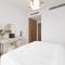 Luxe 1-Bedroom Elegance in Palace Residences - Dubaj