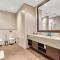bnbmehomes Resort style living with Beach access - 迪拜