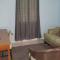 Spacious 2 BR, fully equipped kitchen close to Ferry, Unit 5