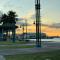 Spacious 2 BR, fully equipped kitchen close to Ferry, Unit 5