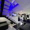 Kandi Posh 2BR with private Jacuzzi 500 Mbps internet