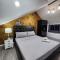 Kandi Posh 2BR with private Jacuzzi 500 Mbps internet