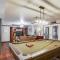 Troy Apartment with Hot Tub, Pool Table and Fire Pit! - Troy