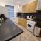 Split level luton town center flat - Luton