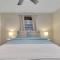 Coastal 3BD Bungalow One Block from Scenic Walkway - أوك آيلاند