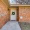 Centrally Located 3BR 2BA - ! - Denton