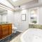 4BR Lux Los Gatos Home: Style & Comfy - لوس غاتوس