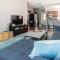 Beautiful 6BR 2 Kitchens Duplex By StayStLouis