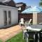 Highcliffe Apartment with Parking