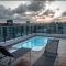 Flat com piscina a 200m da praia