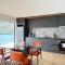 Stunning Lakeview Holiday House Queenstown