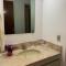 4 SUITES, AR COND TV, INTERNET, PISCINA,150 MTS PRAIA! Aceitamos Pet!