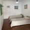 4 SUITES, AR COND TV, INTERNET, PISCINA,150 MTS PRAIA! Aceitamos Pet!