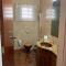 4 SUITES, AR COND TV, INTERNET, PISCINA,150 MTS PRAIA! Aceitamos Pet!