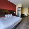 Days Inn & Suites by Wyndham Houston / West Energy Corridor - Houston