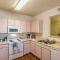 Modern 1BR in Heart of UTC - Close to Beaches, Shopping, Dining, UCSD - San Diego