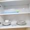 MBZ - Pleasant Tidy Room