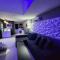 Kandi Posh 2BR with private Jacuzzi 500 Mbps internet