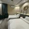 Shelton Boulevard Hotel Lahore