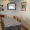 Tenby Cottage with Parking