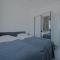 Modern and spacious apartment with beautiful roof terrace and sea view