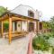 Starhost - La Casella seaview garden terrace and parking