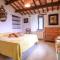 2 Bedroom Cozy Home In Paciano