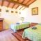 2 Bedroom Cozy Home In Paciano