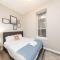 The Secret West Loop Oasis for up to 4 guests with 4K Smart HDTV (Roku/Netflix) and fast dedicated Internet! - 芝加哥