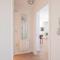 Chic 1BR Near Windsor Castle