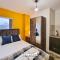 Delightful Spacious Haven With Large Driveway - Манчестер