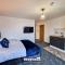 Delightful Spacious Haven With Large Driveway - Manchester