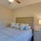 Ideally Located Palm Harbor Condo Walk Downtown!
