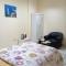 MBZ - Pleasant Tidy Room