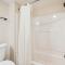 Two bedroom Condo with great views, location and sports center Highridge A4 - Киллингтон