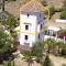 Castle Tower apartment in rural holiday park 'Picasso' - Tolox