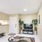 Houston Condo with Pool Access about 1 Mi to NRG Stadium