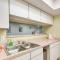 Houston Condo with Pool Access about 1 Mi to NRG Stadium