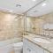 Beachside Oasis in Paradise-Beachfront, Pool View - Марко-Айленд