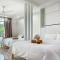 Modern Muji Home Retreat near Taiping Lake Garden with Free Netflix