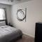 Unwind in Tranquil Style - Spacious 3-Bed Haven - University Place