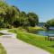 Lakeside Serenity - Taupo Holiday Home