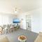 Yarramundi, 6,47 Magnus St - Unit in Nelson Bay with stunning water views, air con, wifi, linen and bed making - 尼尔森湾