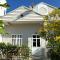 Pharos Guesthouse