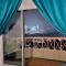 Homestay MAHLIGAI VIEW near Masjid Shah Alam, UITM Shah Alam, I-City, stadium shah alam, SACC, PKNS, IDCC, MSU, 17 min kuala lumpur & klang, max 10 people, free food, snooker, pingpong, indoor games, swimming pool, fast wifi - Shah Alam