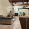 Homestay MAHLIGAI VIEW near Masjid Shah Alam, UITM Shah Alam, I-City, stadium shah alam, SACC, PKNS, IDCC, MSU, 17 min kuala lumpur & klang, max 10 people, free food, snooker, pingpong, indoor games, swimming pool, fast wifi - Shah Alam