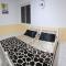 Homestay MAHLIGAI VIEW near Masjid Shah Alam, UITM Shah Alam, I-City, stadium shah alam, SACC, PKNS, IDCC, MSU, 17 min kuala lumpur & klang, max 10 people, free food, snooker, pingpong, indoor games, swimming pool, fast wifi - Shah Alam